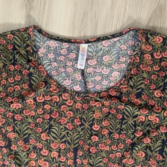 LulaRoe Womens Top Blouse Sweater Medium Floral Knit Pullover Short Sleeve Tunic - Picture 5 of 8